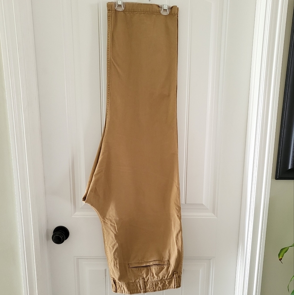 Men's American Eagle Khaki Dress Pant - Picture 2 of 3